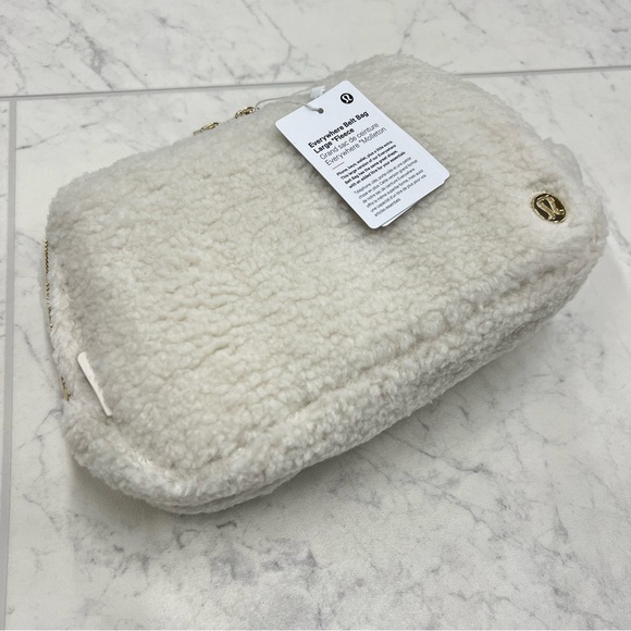 (JZ-13) Lululemon Everywhere Belt Bag Large 2L *Fleece - Picture 5 of 6
